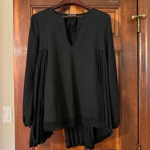 NWOT Twinset Silk Asymmetric Hem Long Sleeve Black Blouse Size Medium/IT 44